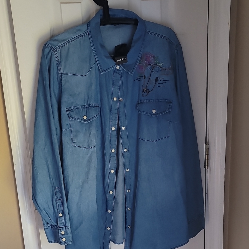 Torrid Light Blue Casual Button Down Shirt